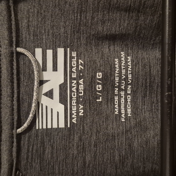 American Eagle Outfitters Men's Charcoal and Black Long Sleeve Tee - Picture 2 of 3